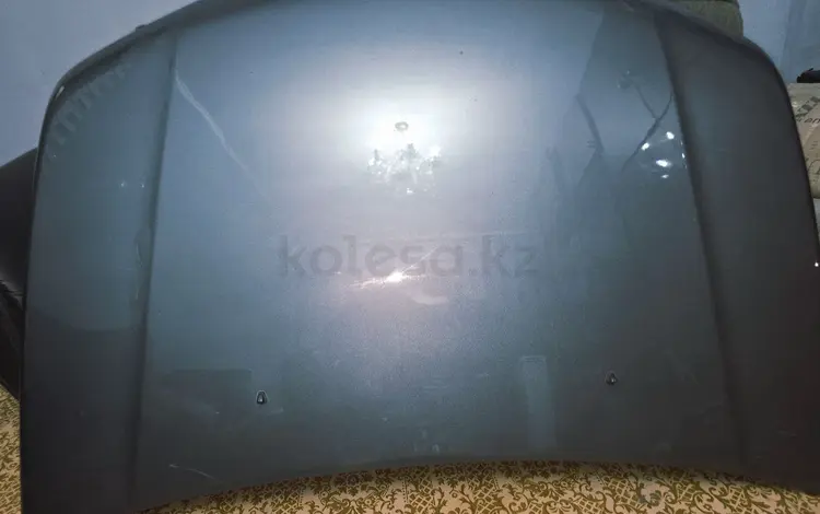 Капот на сузуки гранд витара 2007года за 30 000 тг. в Алматы