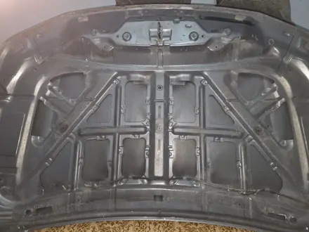 Капот на сузуки гранд витара 2007года за 30 000 тг. в Алматы – фото 3