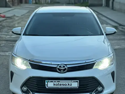 Toyota Camry 2015 года за 12 200 000 тг. в Шымкент – фото 3