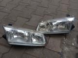 Фары (стекло) на Toyota Camry 25ка Американец за 35 000 тг. в Алматы