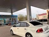 Volkswagen Polo 2015 годаүшін3 900 000 тг. в Актобе – фото 2