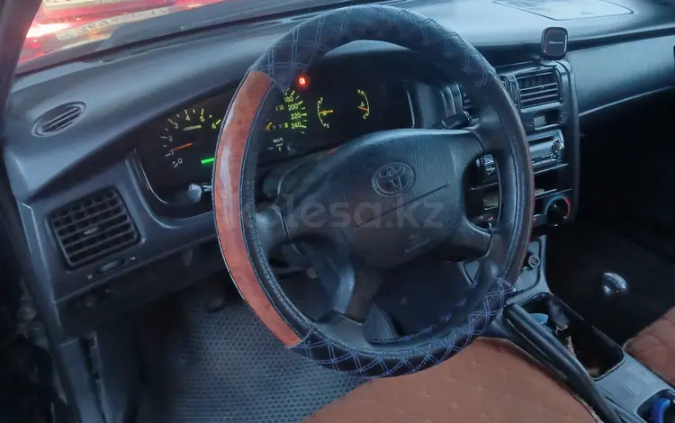 Toyota Carina E 1997 годаfor1 800 000 тг. в Шымкент