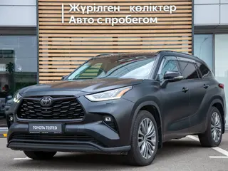 Toyota Highlander Luxe