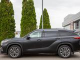 Toyota Highlander Luxe 2021 года за 24 590 000 тг. в Алматы – фото 4