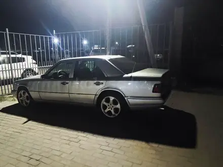 Mercedes-Benz E 280 1995 года за 3 200 000 тг. в Кордай – фото 4