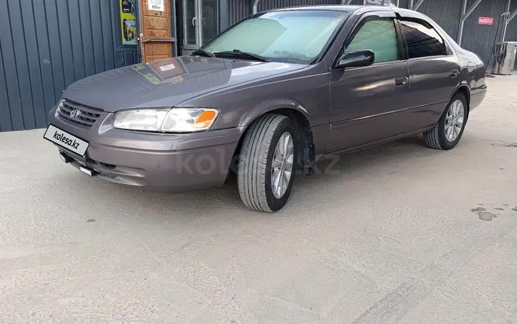 Toyota Camry 1998 года за 3 000 000 тг. в Астана