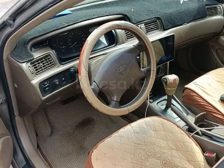 Toyota Camry 1998 года за 3 000 000 тг. в Астана – фото 4