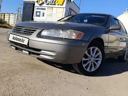 Toyota Camry 1998 года за 3 000 000 тг. в Астана – фото 7