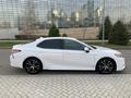 Toyota Camry 2019 года за 13 300 000 тг. в Алматы – фото 5