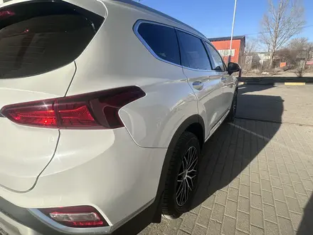 Hyundai Santa Fe 2019 года за 14 000 000 тг. в Усть-Каменогорск – фото 6
