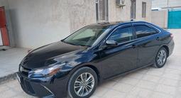 Toyota Camry 2016 года за 6 000 000 тг. в Жанаозен – фото 2
