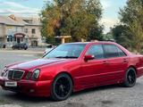 Mercedes-Benz E 320 2001 года за 3 600 000 тг. в Усть-Каменогорск – фото 3