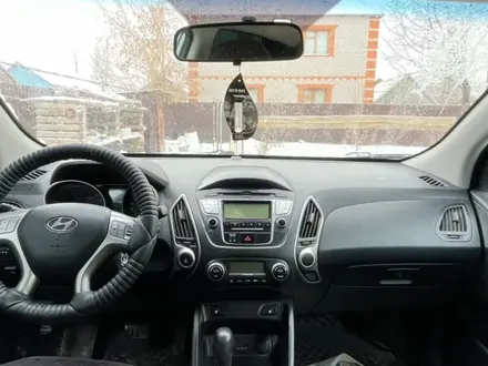 Hyundai Tucson 2012 года за 5 800 000 тг. в Актобе – фото 6