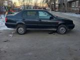 Volkswagen Vento 1995 года за 1 200 000 тг. в Темиртау – фото 4