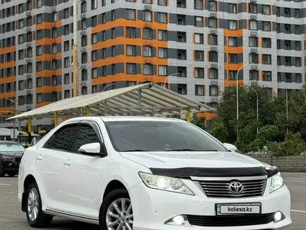 Toyota Camry 2013 года за 8 500 000 тг. в Алматы – фото 2