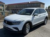 Volkswagen Tiguan 2021 года за 9 990 000 тг. в Костанай – фото 2