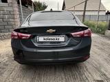 Chevrolet Malibu 2019 года за 8 100 000 тг. в Алматы – фото 2