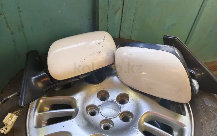 Зеркала на Toyota altezza sxe10 Lexus is 200 is300 за 18 000 тг. в Алматы