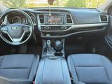 Toyota Highlander 2017 года за 9 500 000 тг. в Актау