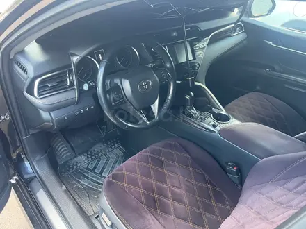 Toyota Camry 2019 года за 15 000 000 тг. в Семей – фото 8