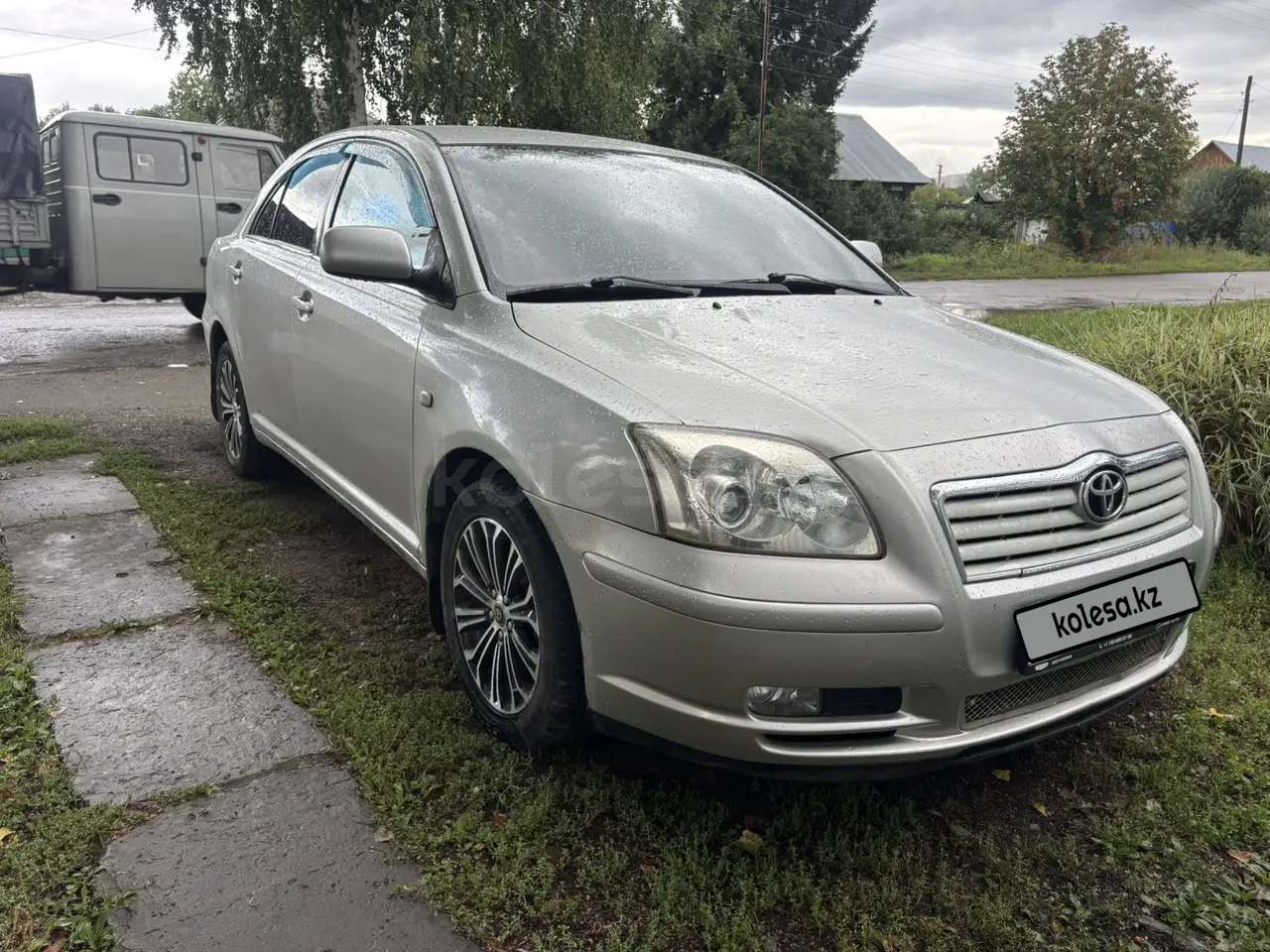 Toyota Avensis, 2003