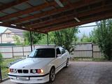 BMW 725 1990 года за 1 700 000 тг. в Алматы