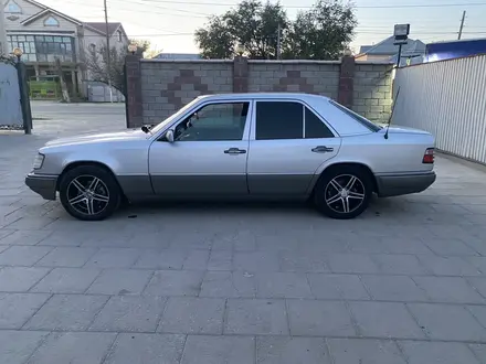 Mercedes-Benz E 280 1995 года за 3 000 000 тг. в Кызылорда – фото 3