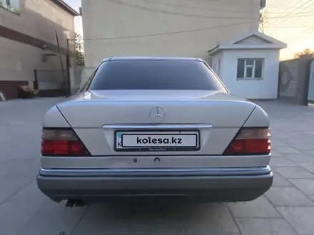 Mercedes-Benz E 280 1995 года за 3 000 000 тг. в Кызылорда – фото 2