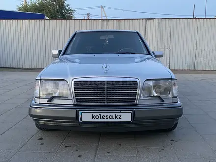 Mercedes-Benz E 280 1995 года за 3 000 000 тг. в Кызылорда