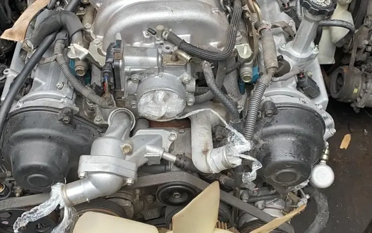 Двигатель 2uz за 1 300 000 тг. в Жезказган
