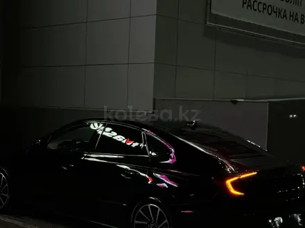 Hyundai Sonata 2020 года за 12 600 000 тг. в Астана – фото 2