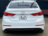 Hyundai Elantra 2017 года за 5 000 000 тг. в Актобе – фото 5