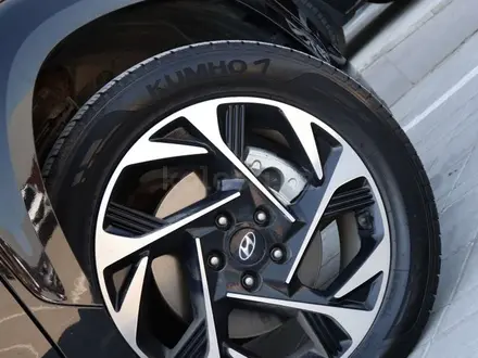 Hyundai Custin Luxe 2024 года за 13 790 000 тг. в Костанай – фото 15