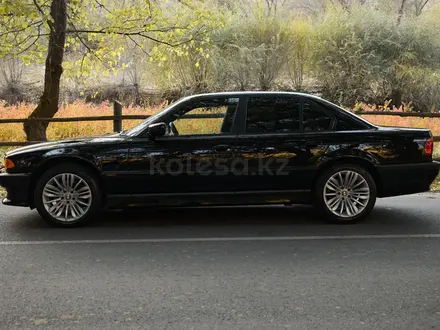 BMW 730 2000 года за 4 700 000 тг. в Алматы – фото 11