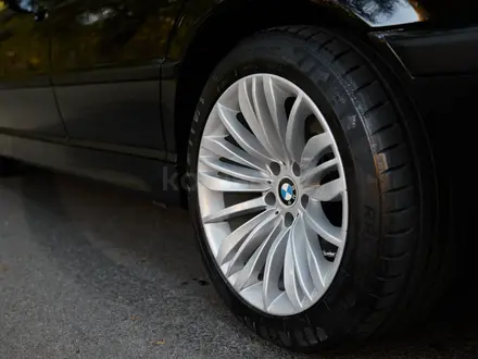 BMW 730 2000 года за 4 700 000 тг. в Алматы – фото 27