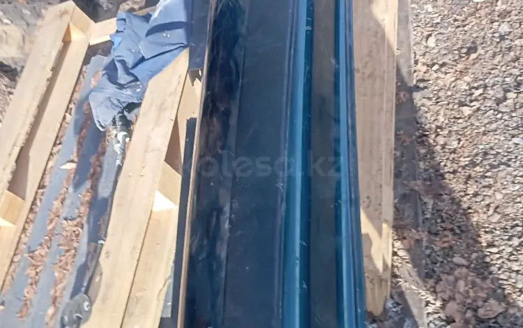 Бампер задний за 15 000 тг. в Алматы