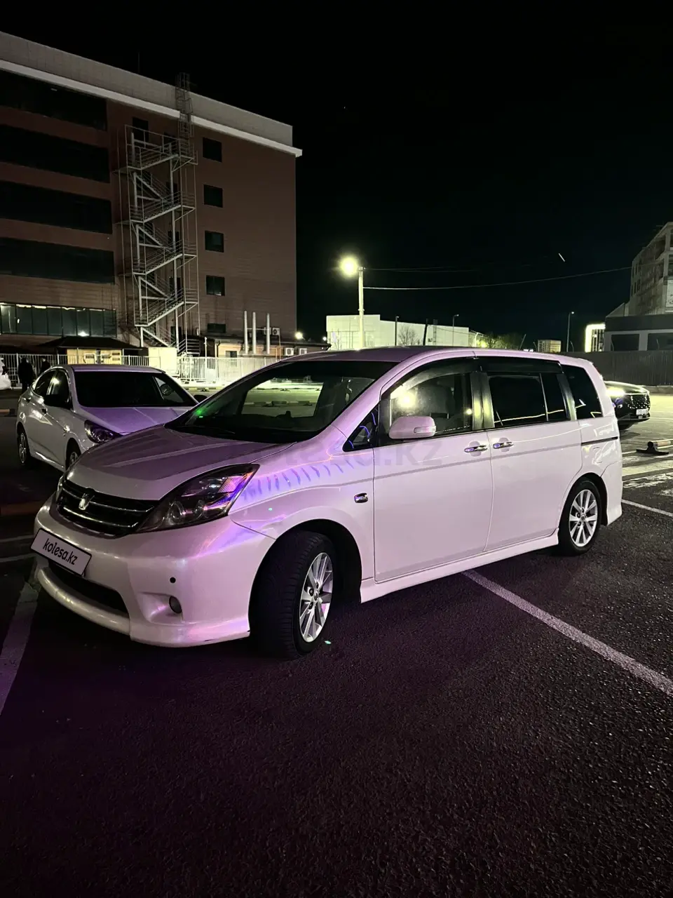 Toyota ISis, 2008