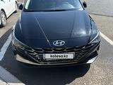 Hyundai Elantra 2022 года за 9 700 000 тг. в Астана