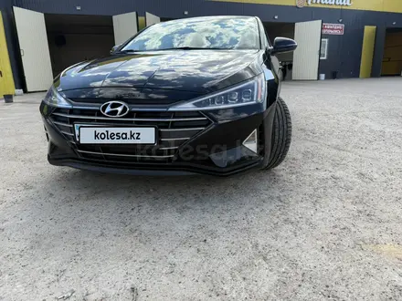 Hyundai Elantra 2019 года за 7 500 000 тг. в Уральск – фото 5