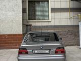 BMW 528 1999 года за 4 400 000 тг. в Шымкент – фото 3
