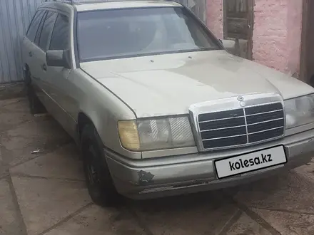 Mercedes-Benz E 200 1991 года за 650 000 тг. в Мерке – фото 4