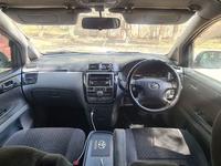 Toyota Ipsum 2003 года за 4 200 000 тг. в Алматы