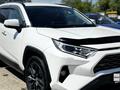 Toyota RAV4 2021 года за 19 000 000 тг. в Усть-Каменогорск – фото 2