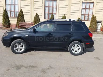 Mitsubishi Outlander 2004 года за 3 150 000 тг. в Алматы – фото 5
