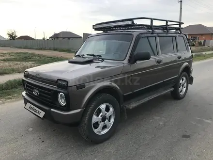 ВАЗ (Lada) Lada 2131 (5-ти дверный) 2016 года за 4 300 000 тг. в Атырау – фото 6