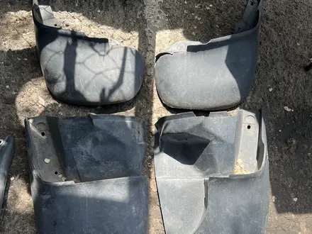 Брызговик за 15 550 тг. в Алматы