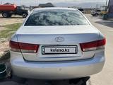 Hyundai Sonata 2005 годаүшін2 200 000 тг. в Алматы – фото 2