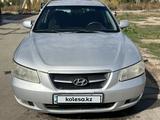 Hyundai Sonata 2005 годаүшін2 200 000 тг. в Алматы