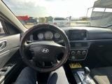 Hyundai Sonata 2005 годаүшін2 200 000 тг. в Алматы – фото 4