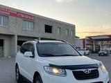 Hyundai Santa Fe 2011 года за 8 200 000 тг. в Актау